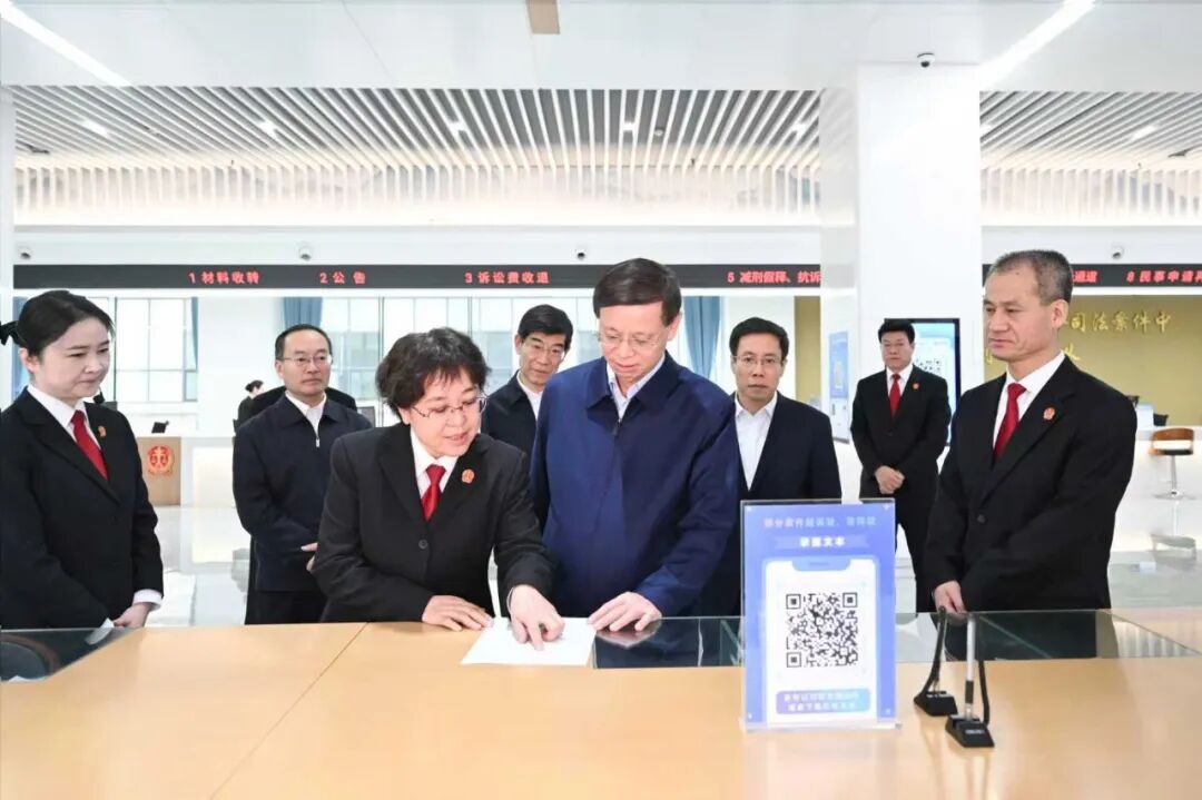 许昆林在省法院省检察院调研